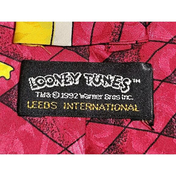Vtg Looney Tunes Silk Tie Playing Pool Bugs Daffy Foghorn Yosemite 1992 Italy - Picture 2 of 6